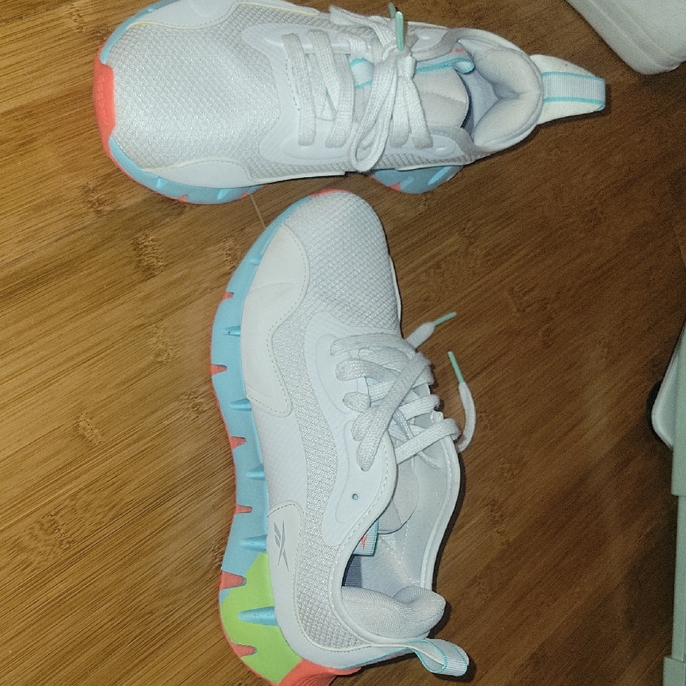 Reebok White and Blue Sneakers with Modern Design